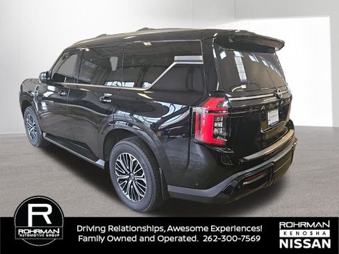 Used 2025 Nissan Armada Platinum image 10