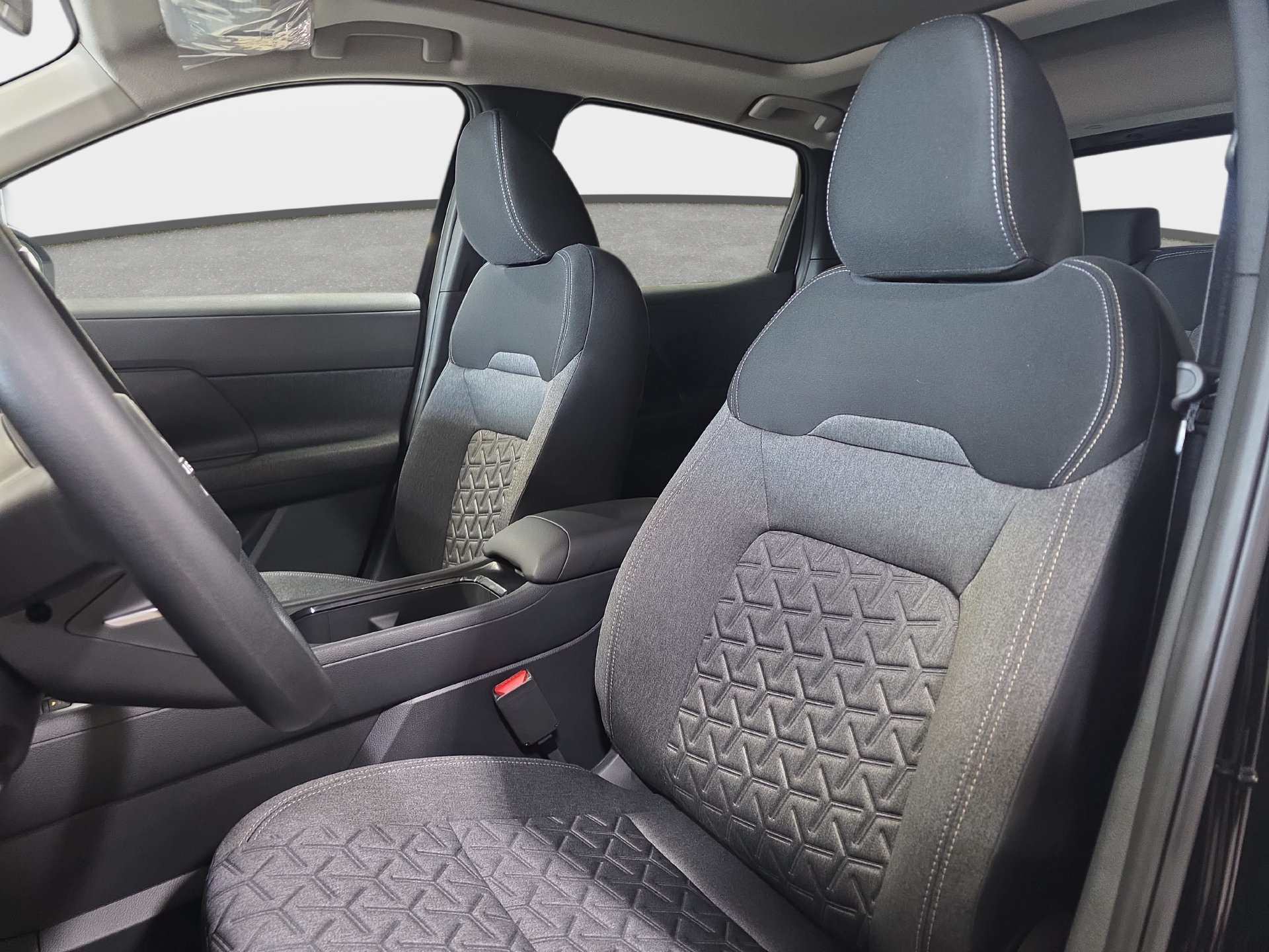 New 2027 Nissan Kicks SV w/ SV Premium Package FWD image 14