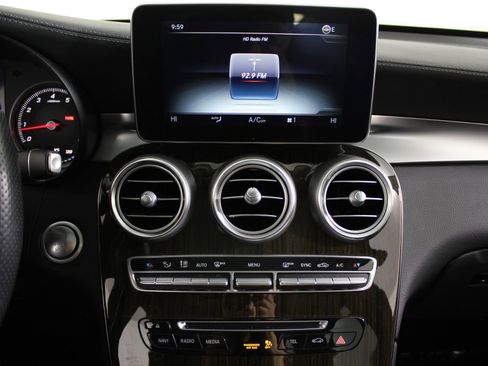 Used 2016 Mercedes-Benz GLC 300 4MATIC image 50