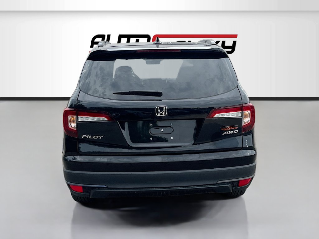Used 2022 Honda Pilot TrailSport image 6
