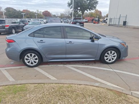 Used 2020 Toyota Corolla LE image 7