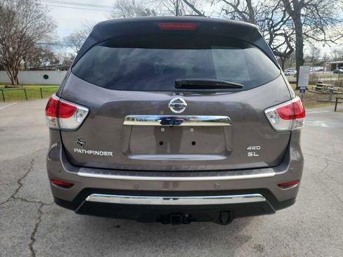 Used 2014 Nissan Pathfinder SL w/ Trailer Tow Package image 6