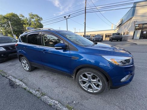 Used 2019 Ford Escape Titanium AWD/4WD image 12