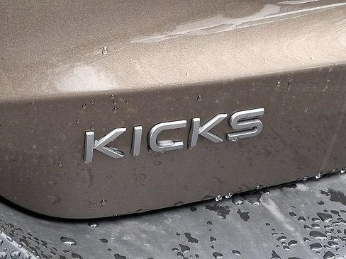 New 2026 Nissan Kicks SR w/ Cold Weather Package AWD/4WD image 14