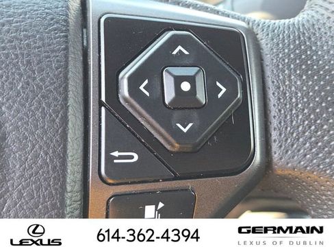 Used 2021 Toyota Tacoma TRD Off-Road image 22