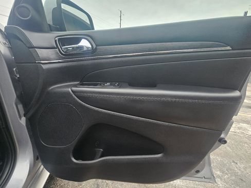 Used 2019 Jeep Grand Cherokee High Altitude image 48