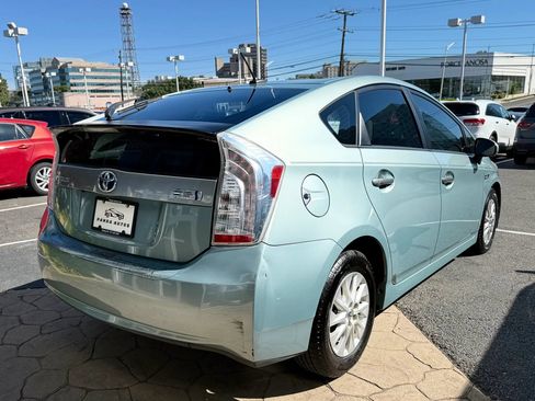 Used 2013 Toyota Prius Prime Plug-In Hybrid FWD image 7