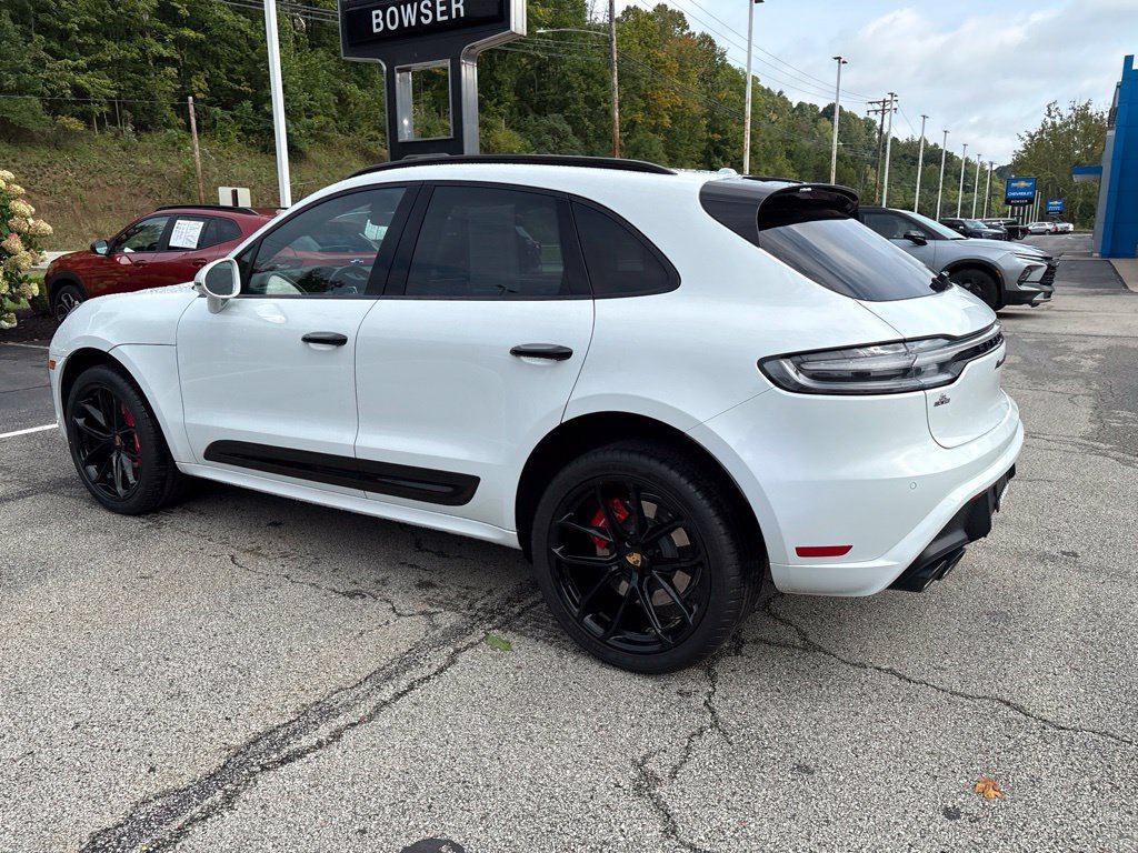 Used 2022 Porsche Macan GTS AWD/4WD image 3