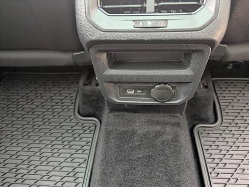 Certified 2023 Volkswagen Tiguan SE w/ Panoramic Sunroof Package FWD image 15