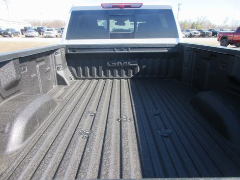 New 2026 GMC Sierra 3500 SLE w/ SLE Value Package image 7