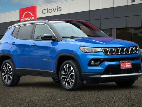 Used 2023 Jeep Compass Limited image 10