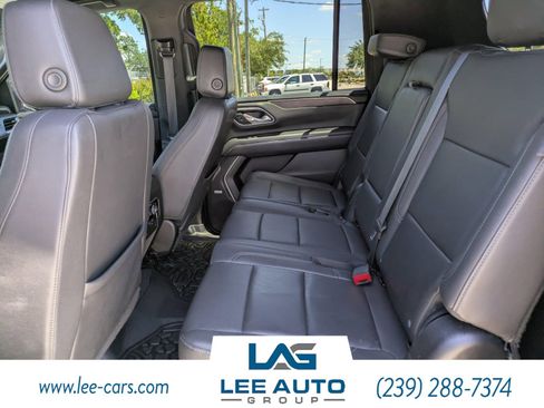 Used 2023 Chevrolet Suburban LT AWD/4WD image 12
