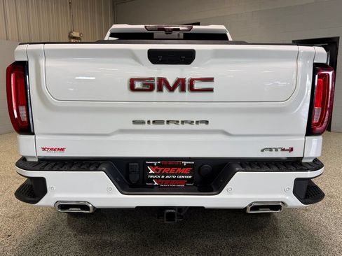 Used 2021 GMC Sierra 1500 AT4 w/ AT4 Premium Package AWD/4WD image 5
