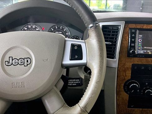 Used 2008 Jeep Grand Cherokee Limited AWD/4WD image 12