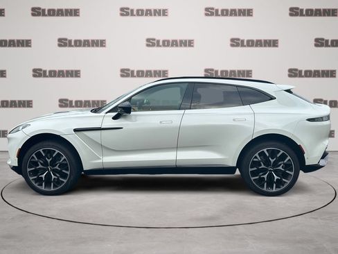 Used 2021 Aston Martin DBX AWD/4WD image 2