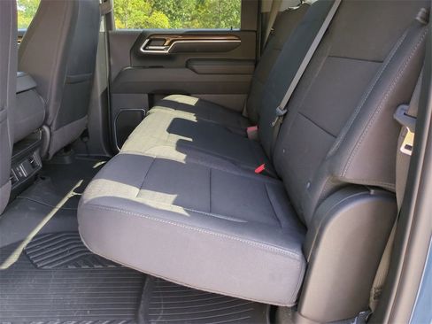 Used 2025 Chevrolet Silverado 2500 LT image 14