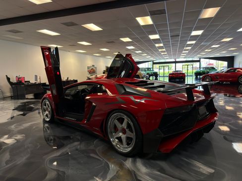 Used 2016 Lamborghini Aventador LP 750-4 Superveloce AWD/4WD image 6