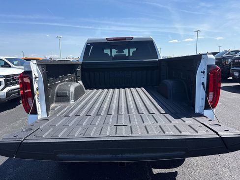 New 2026 GMC Sierra 1500 AT4 w/ AT4 Premium Package AWD/4WD image 36