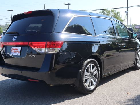 Used 2017 Honda Odyssey Touring Elite image 7
