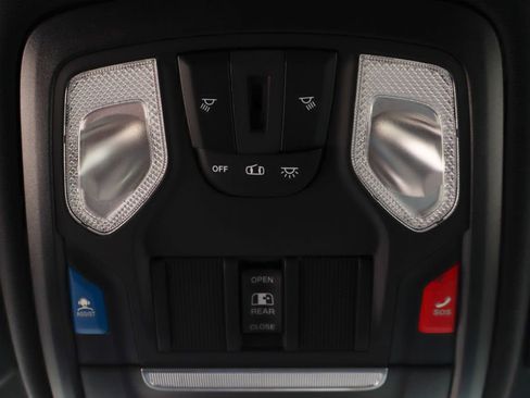 Used 2022 RAM 2500 Tradesman AWD/4WD image 29