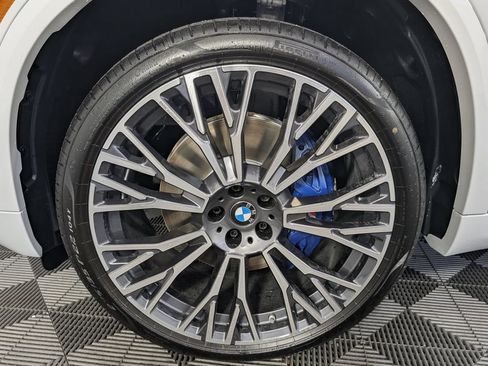 New 2026 BMW X5 xDrive40i w/ M Sport Package AWD/4WD image 10