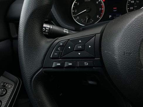 Used 2025 Nissan Sentra S image 29