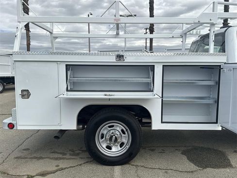 New 2025 Ford F350 XL w/ XL Chrome Package image 23