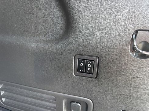 Used 2023 Chevrolet Traverse High Country w/ LPO, Floor Liner Package image 30