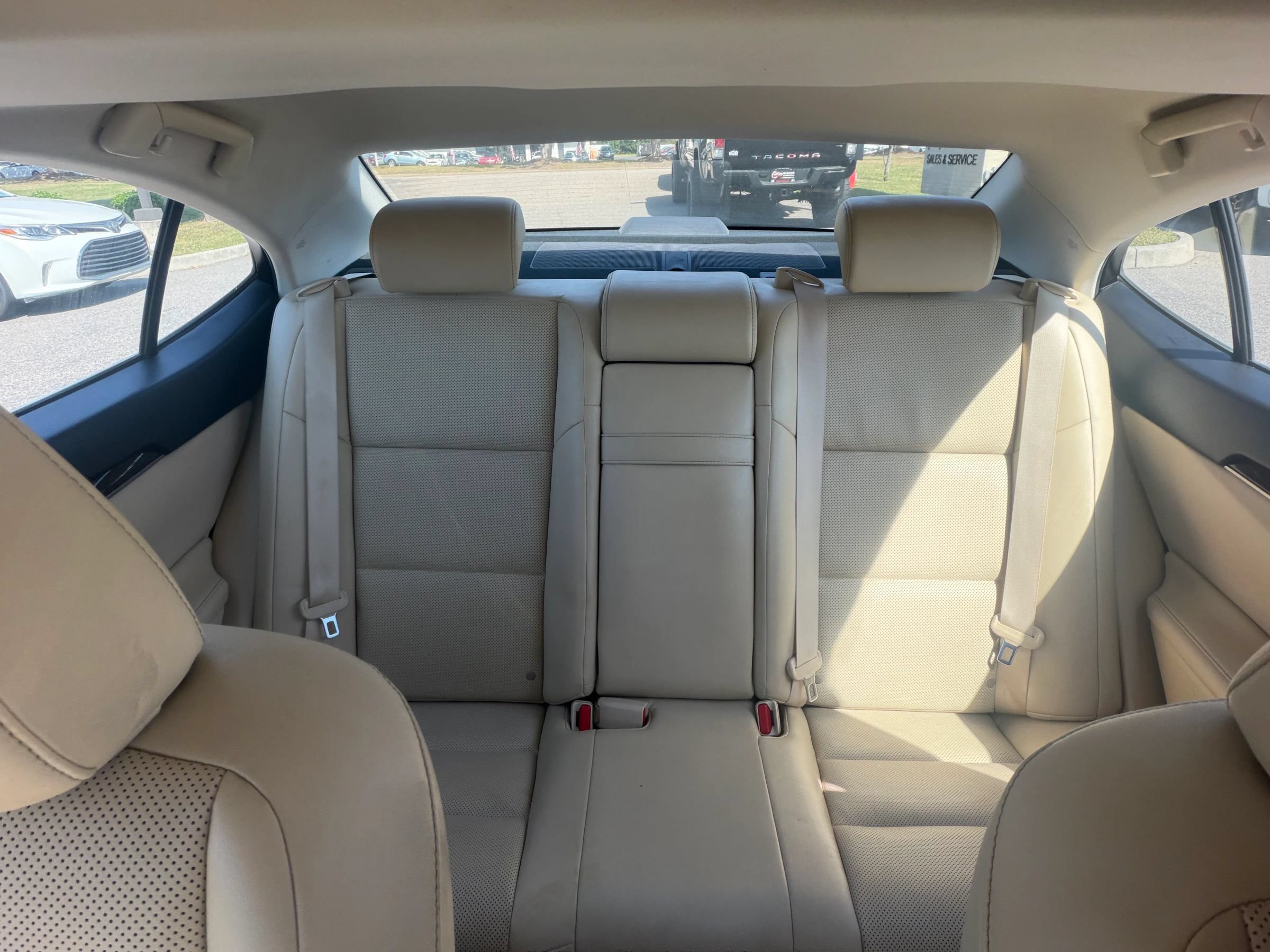 Used 2015 Lexus ES 350 w/ Premium Package FWD image 16
