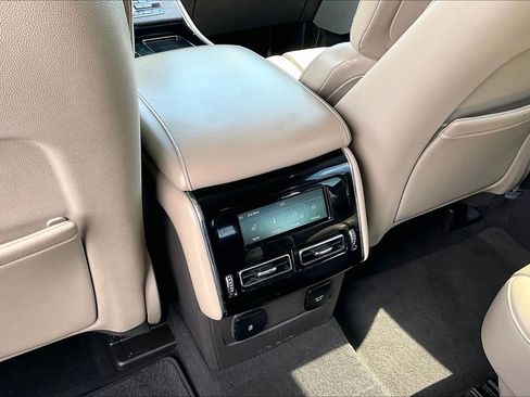 Used 2020 Lincoln Aviator Reserve w/ Equipment Group 202A AWD/4WD image 10