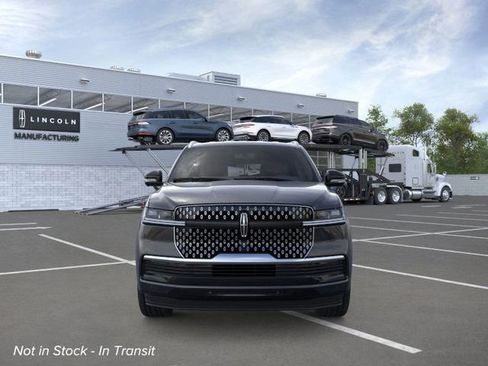 New 2026 Lincoln Navigator Premiere AWD/4WD image 6