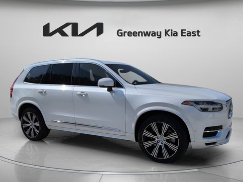 Used 2022 Volvo XC90 T8 Inscription w/ Advanced Package AWD/4WD image 3