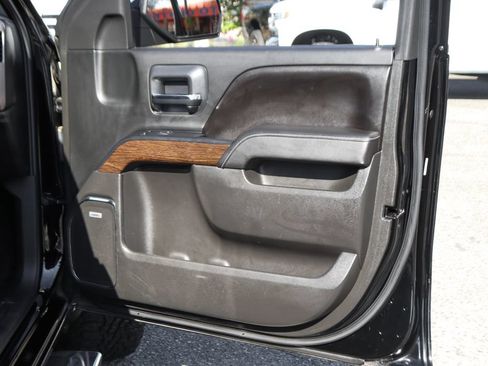Used 2017 GMC Sierra 1500 Denali AWD/4WD image 39