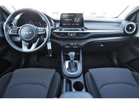 Used 2024 Kia Forte LXS FWD image 12