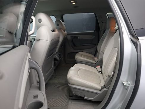 Used 2017 Chevrolet Traverse Premier image 23
