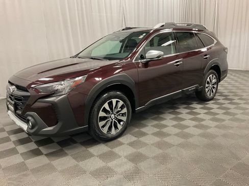 Used 2024 Subaru Outback Touring AWD/4WD image 5