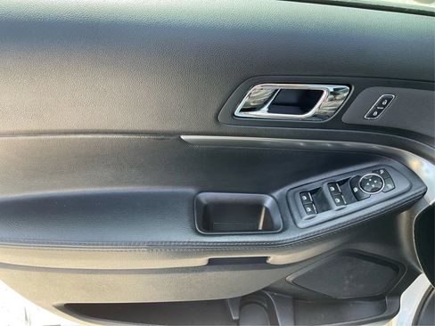 Used 2017 Ford Explorer 4WD Police Interceptor image 19
