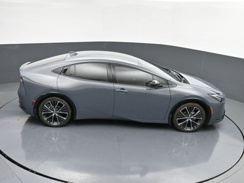 Used 2024 Toyota Prius XLE image 35