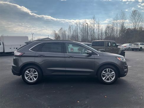 Certified 2017 Ford Edge SEL w/ Equipment Group 201A image 4