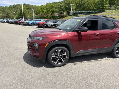 Used 2023 Chevrolet TrailBlazer RS AWD/4WD image 9