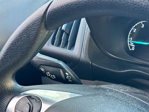 Used 2020 Ford Transit Connect XLT image 34