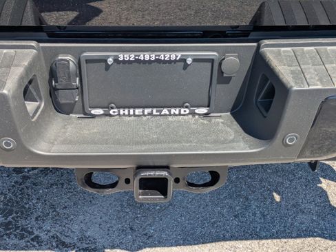 New 2026 Ford F350 Lariat w/ Black Appearance Package image 9