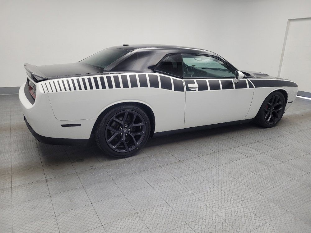 Used 2019 Dodge Challenger SXT w/ Blacktop Package RWD image 10