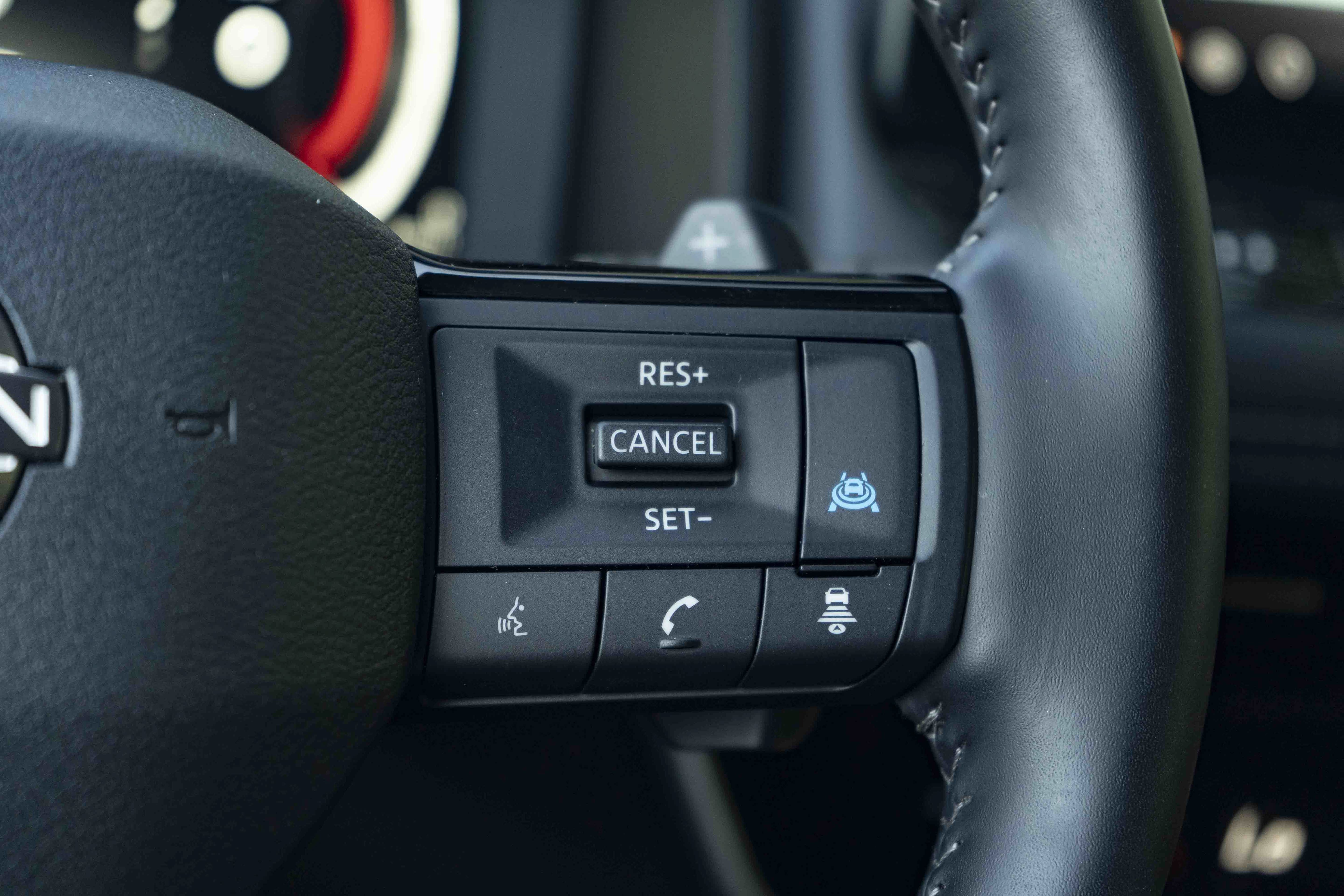 Used 2026 Nissan Rogue SL AWD/4WD image 16