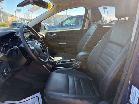 Used 2014 Ford Escape Titanium image 3