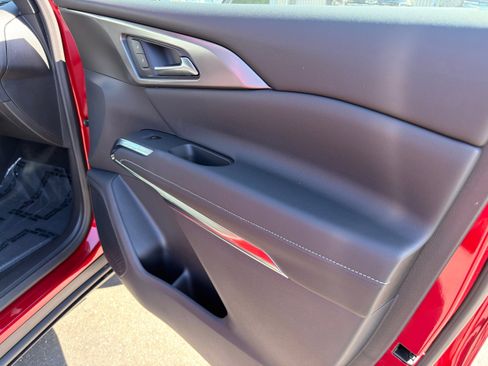 New 2026 Chevrolet Traverse LT w/ Driver Confidence Package image 11