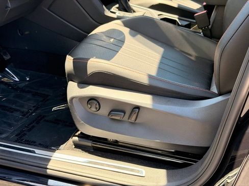 Used 2024 Volkswagen Tiguan Wolfsburg Edition FWD image 26