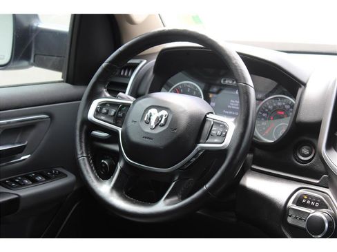 Used 2019 RAM 1500 Big Horn RWD image 17
