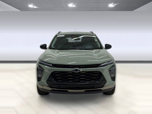 Used 2025 Chevrolet Trax ACTIV w/ Driver Confidence Package image 4