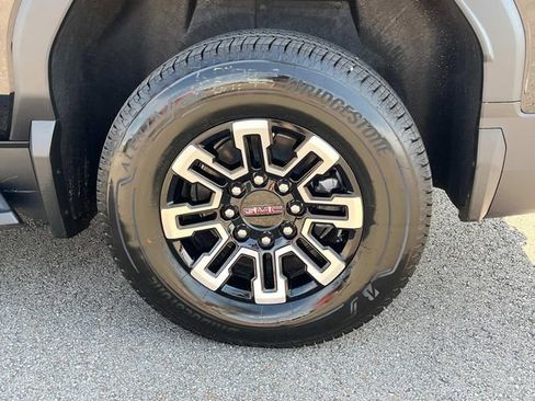 New 2026 GMC Sierra EV Elevation w/ Premium Package AWD/4WD image 12